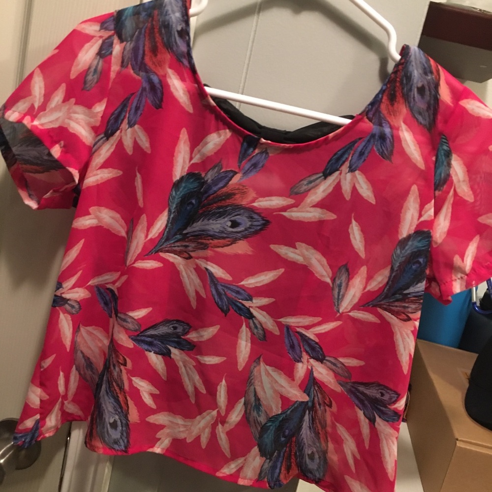 Crop top